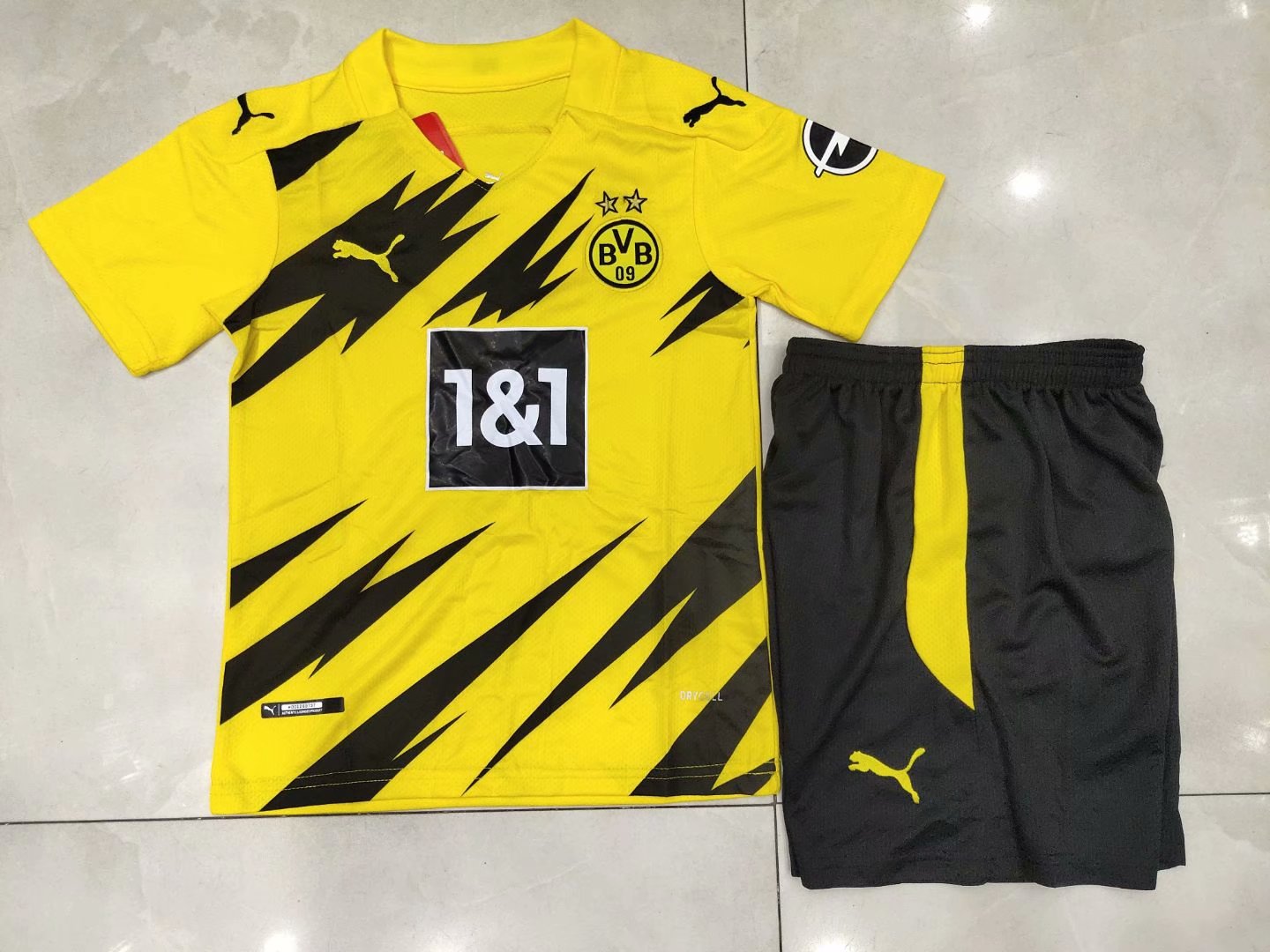 No stock 2020-2021 Borussia Dortmund HOME KIDS kit 