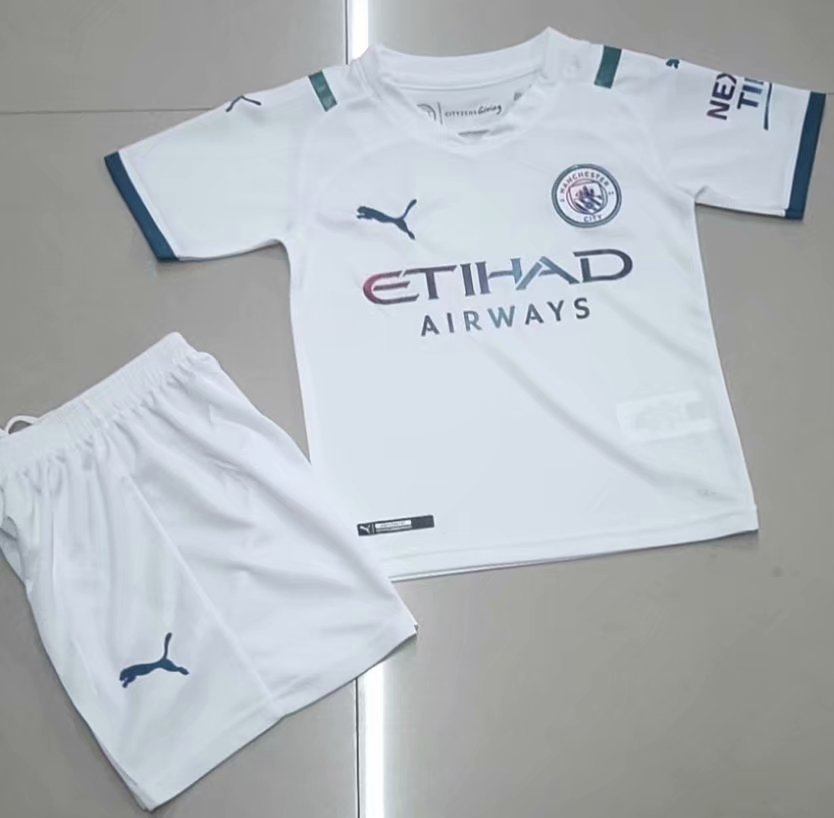 2021/2022 Manchester City away kids kit 