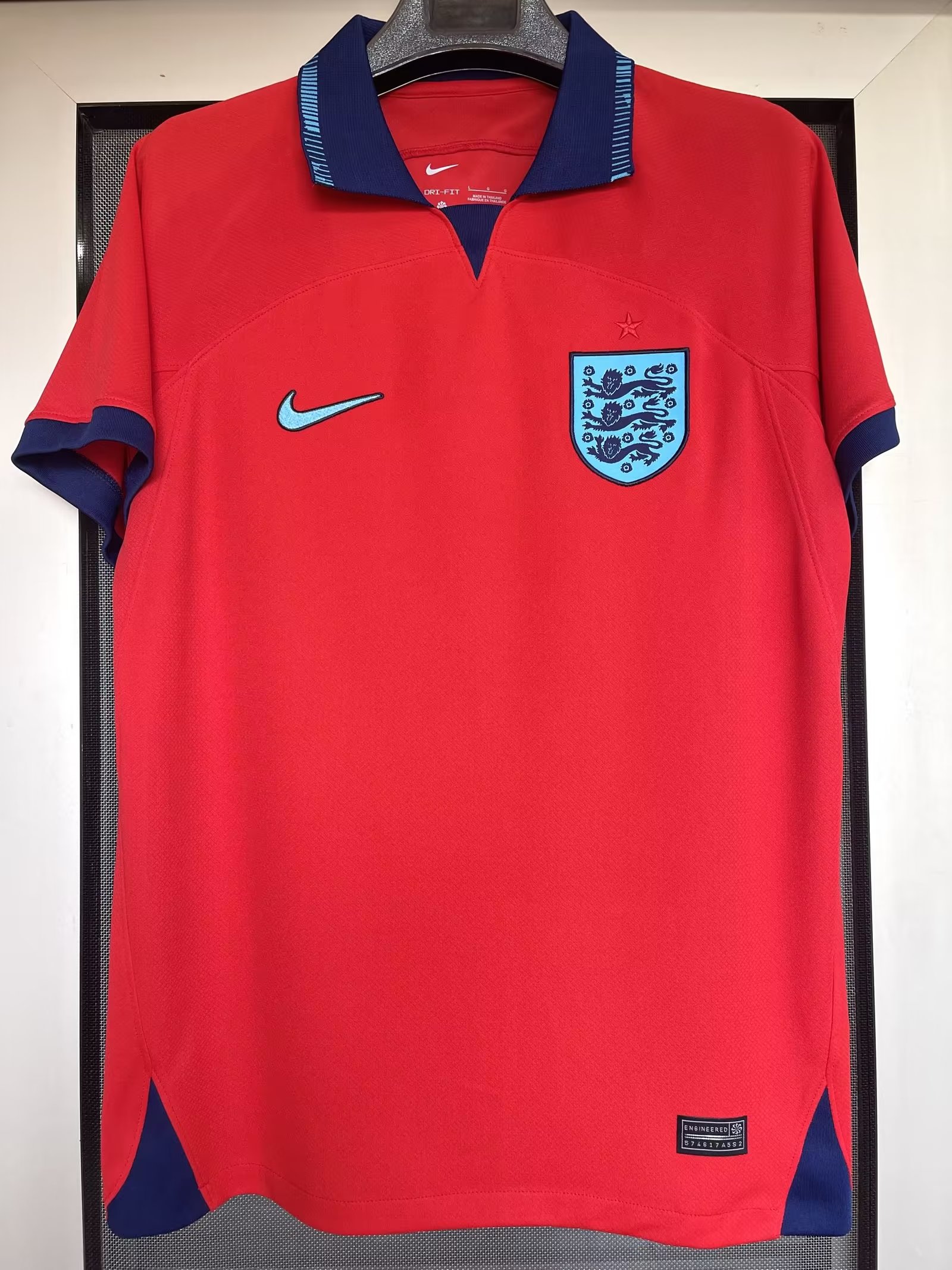 2022-2023 England  away jersey