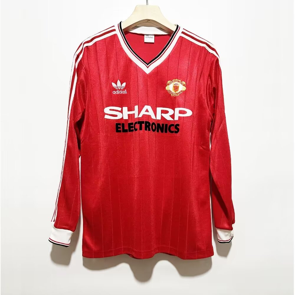 1982-1983 Manchester United home long sleeved Retro
