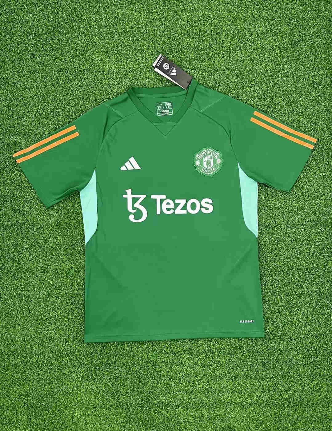 2023/2024 Manchester United  Pre match training clothes