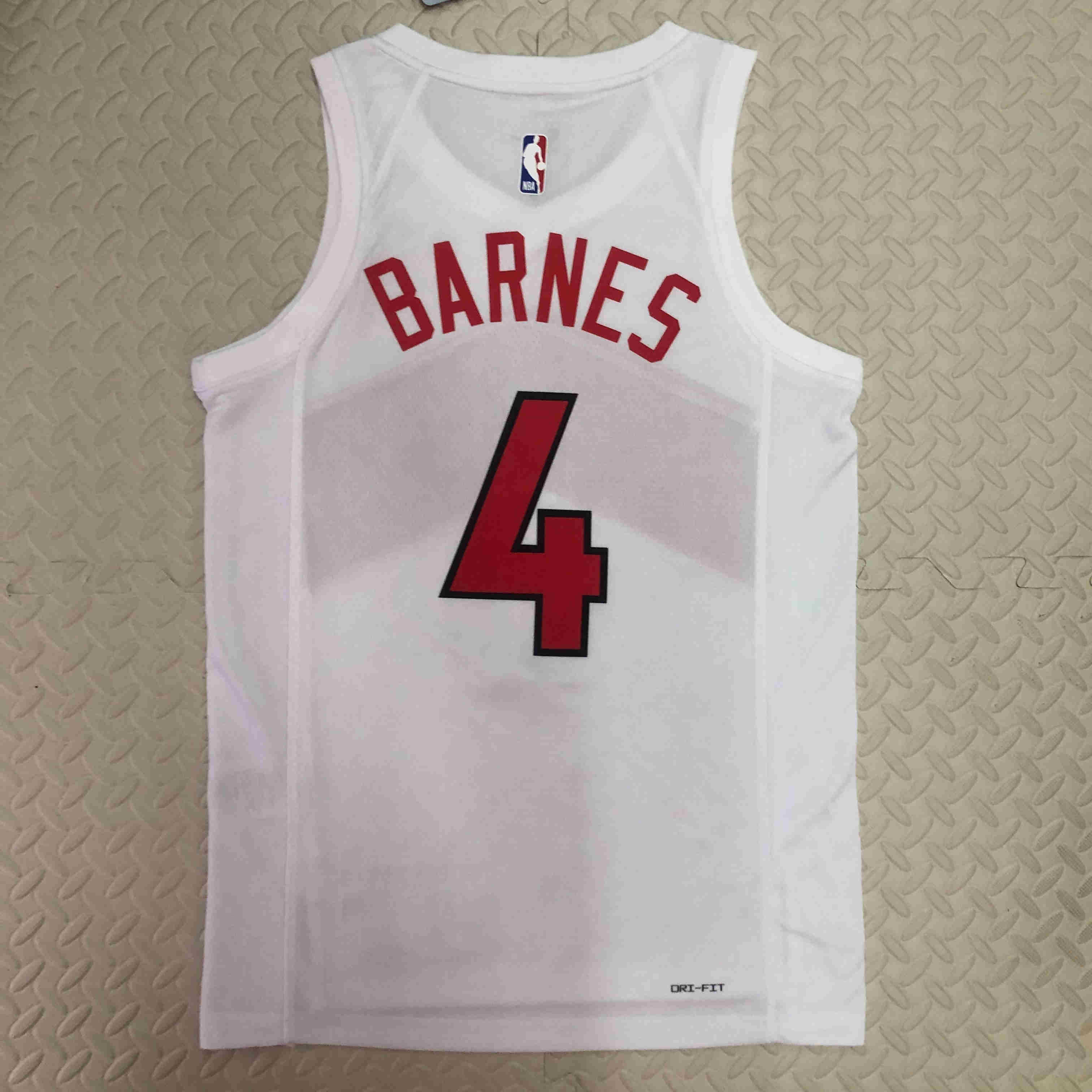 Toronto Raptors NBA Jersey Barnes  4