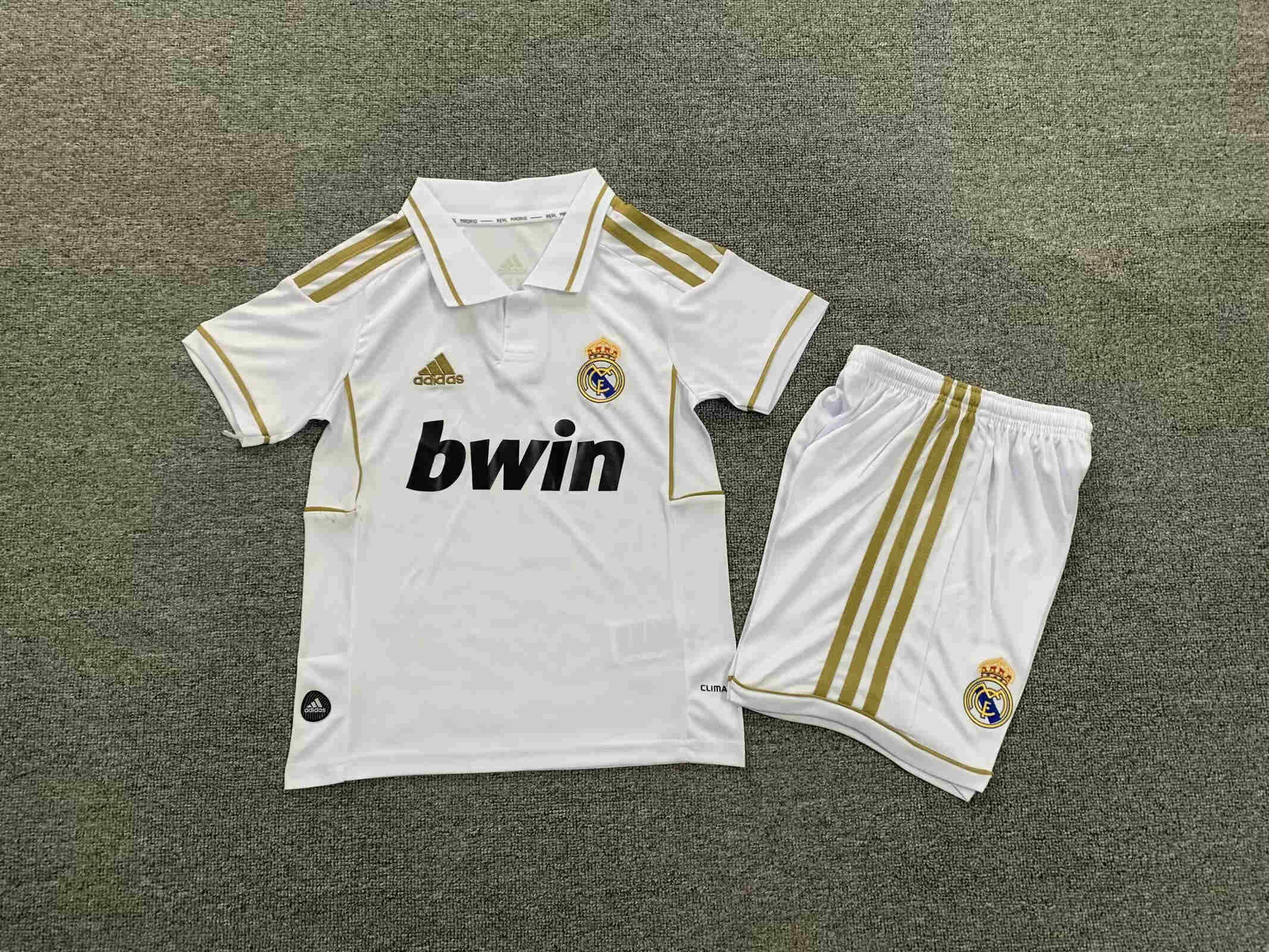 2011-2012  Real Madrid away kids kit