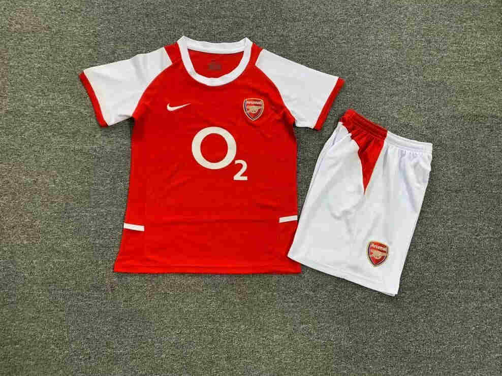 2002-2004  Arsenal Kids kit 