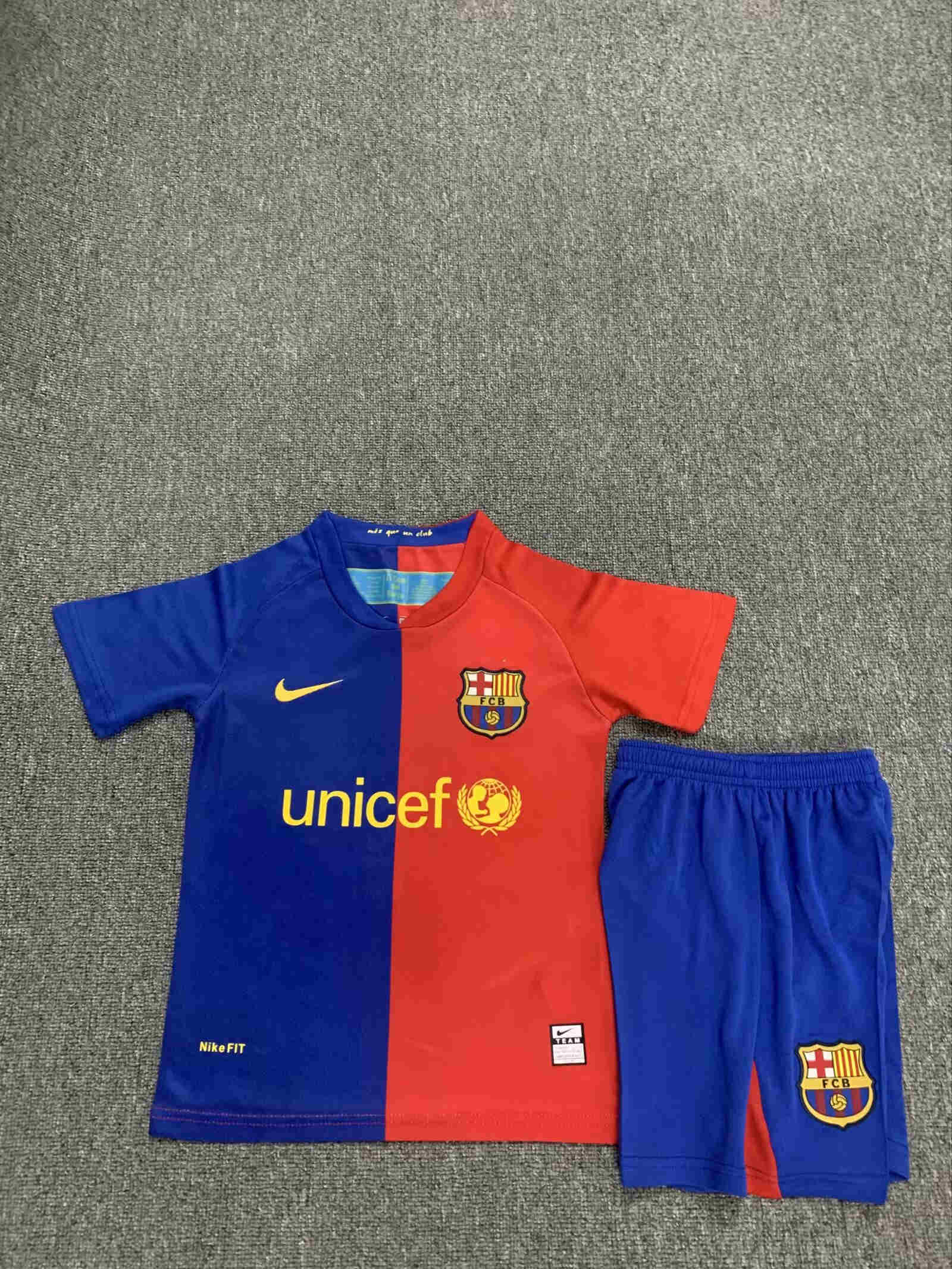 2008-2009  FC Barcelona home kids kit  soccer jersey