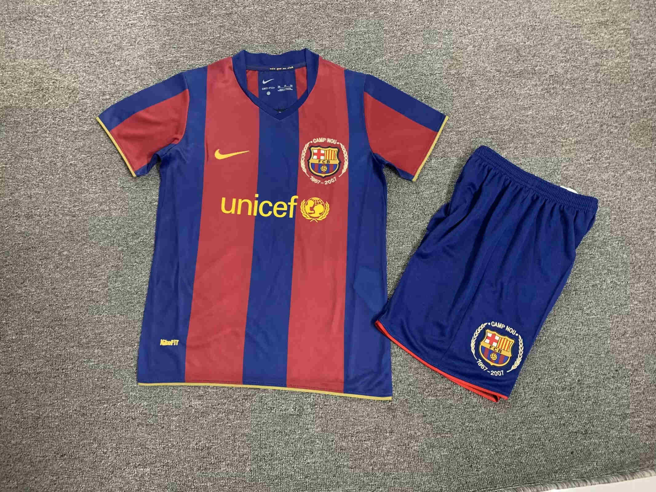 2007-2008  FC Barcelona  kids kit 
