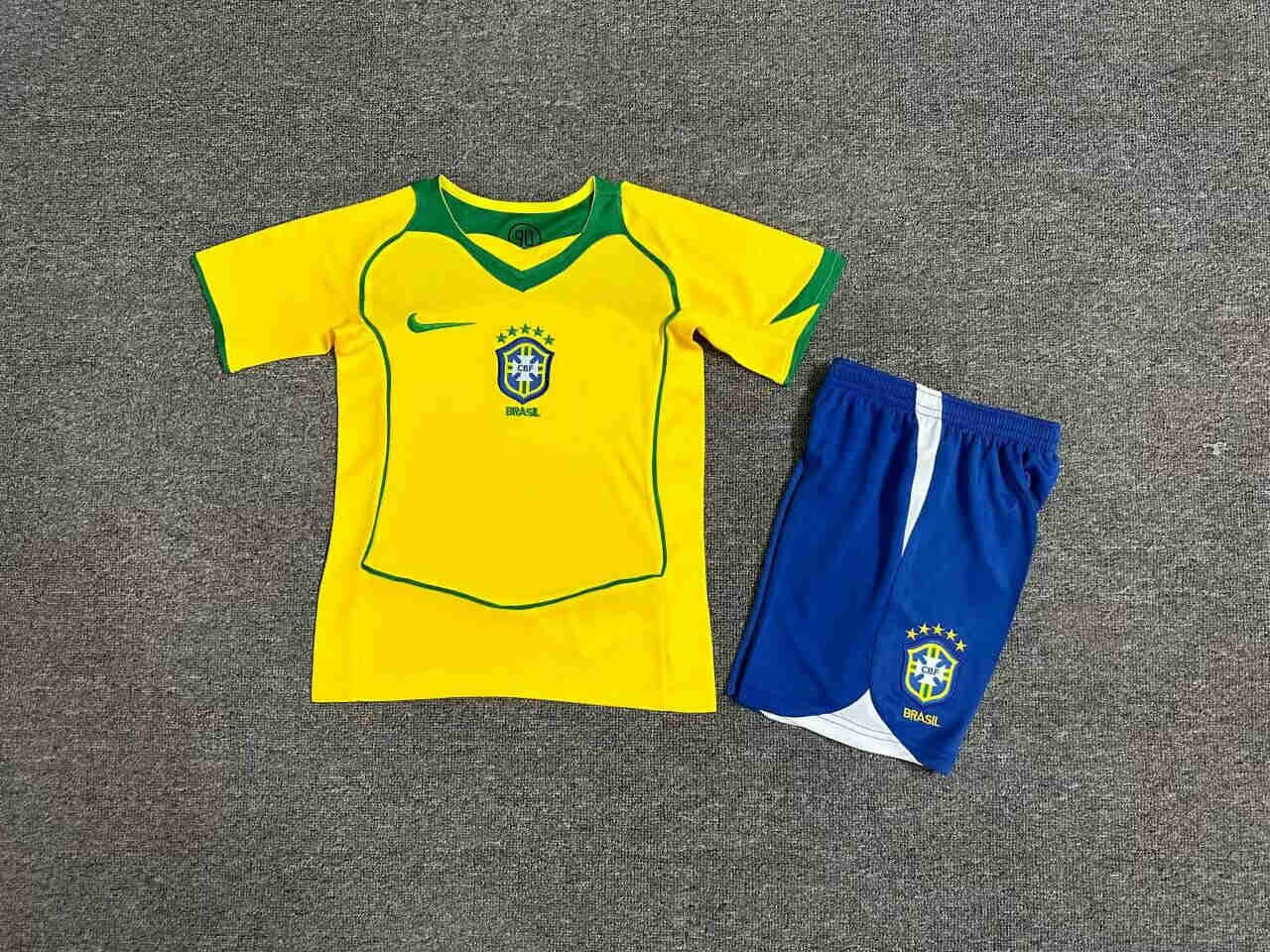 2004  Brazil  Retro  kids kit