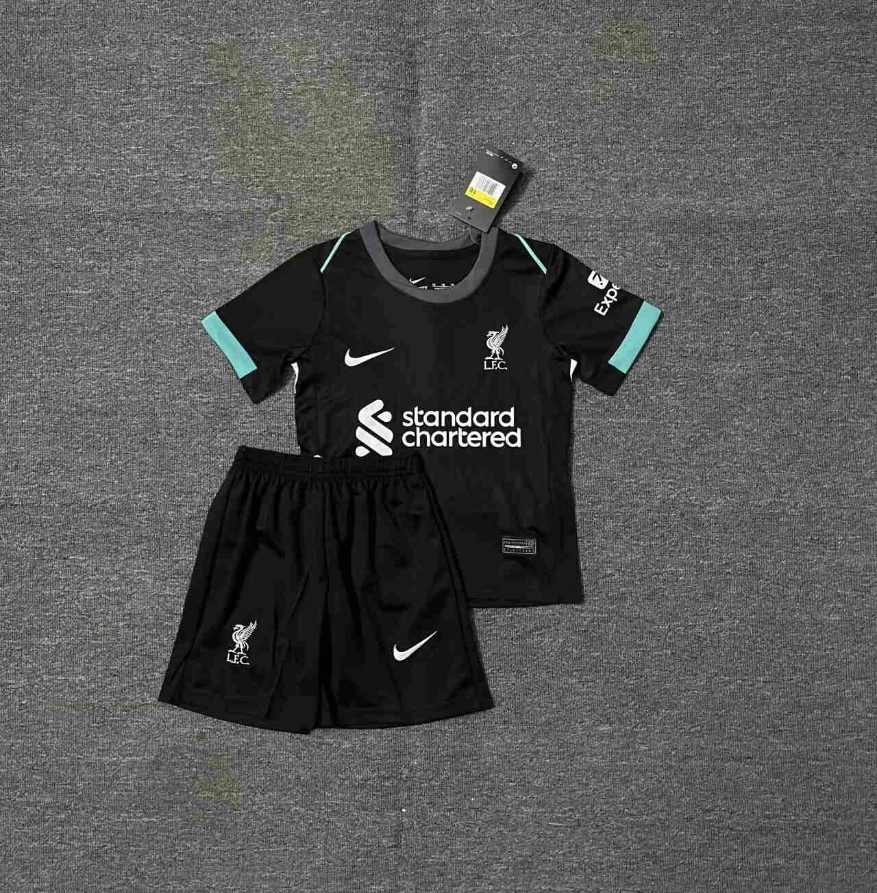 2024-2025 Liverpool  kids kit