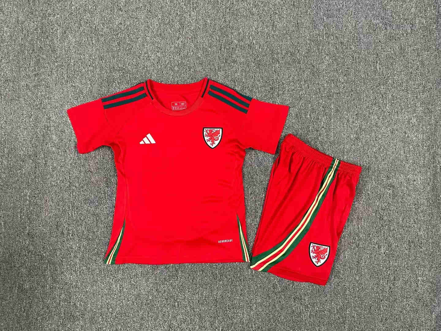 2024-2025  Wales home kids kit  jersey