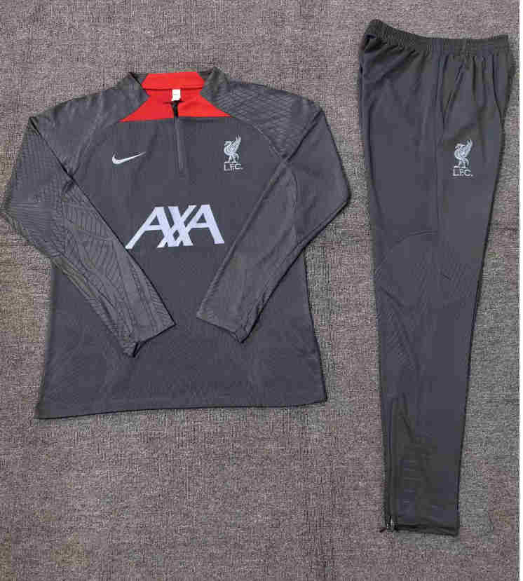 2023-2024 Liverpool adult football training suit